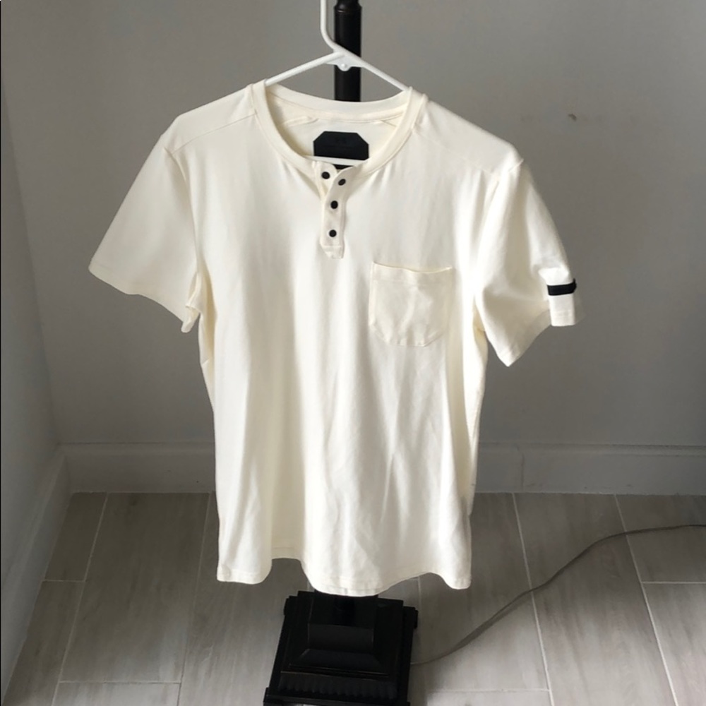 UA Henley (stretch and comfort)